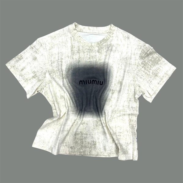 A confusing T-shirt