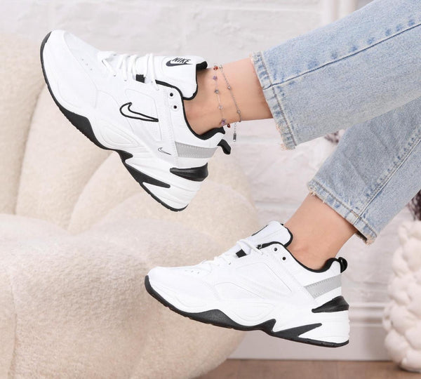 Nike sabaya sport boots