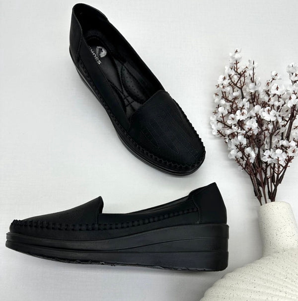 Medical shoes without a heel
