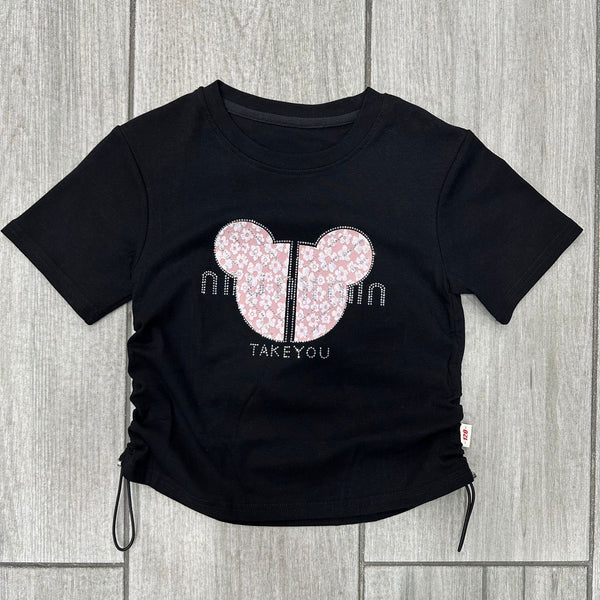A confusing T-shirt