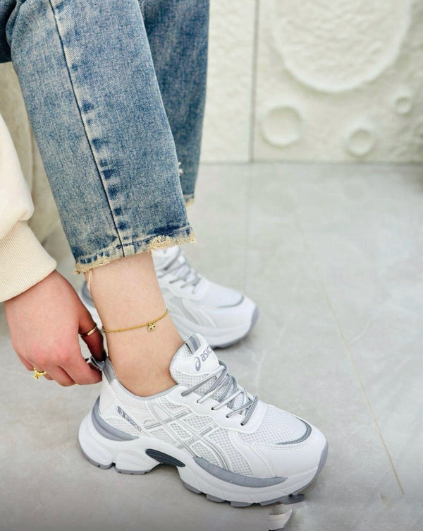 sports boots